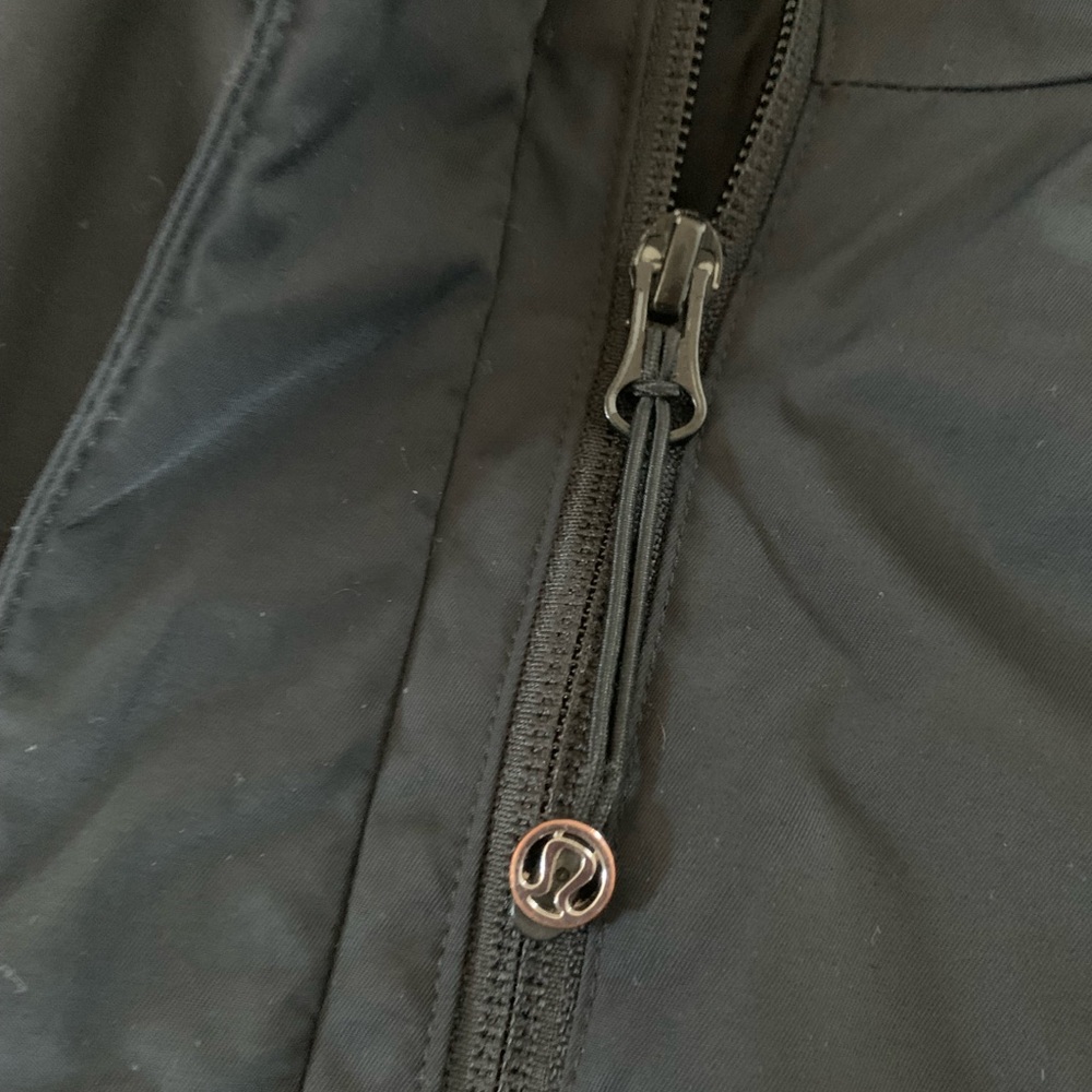 Lululemon Polar Parka - Picture 16 of 16